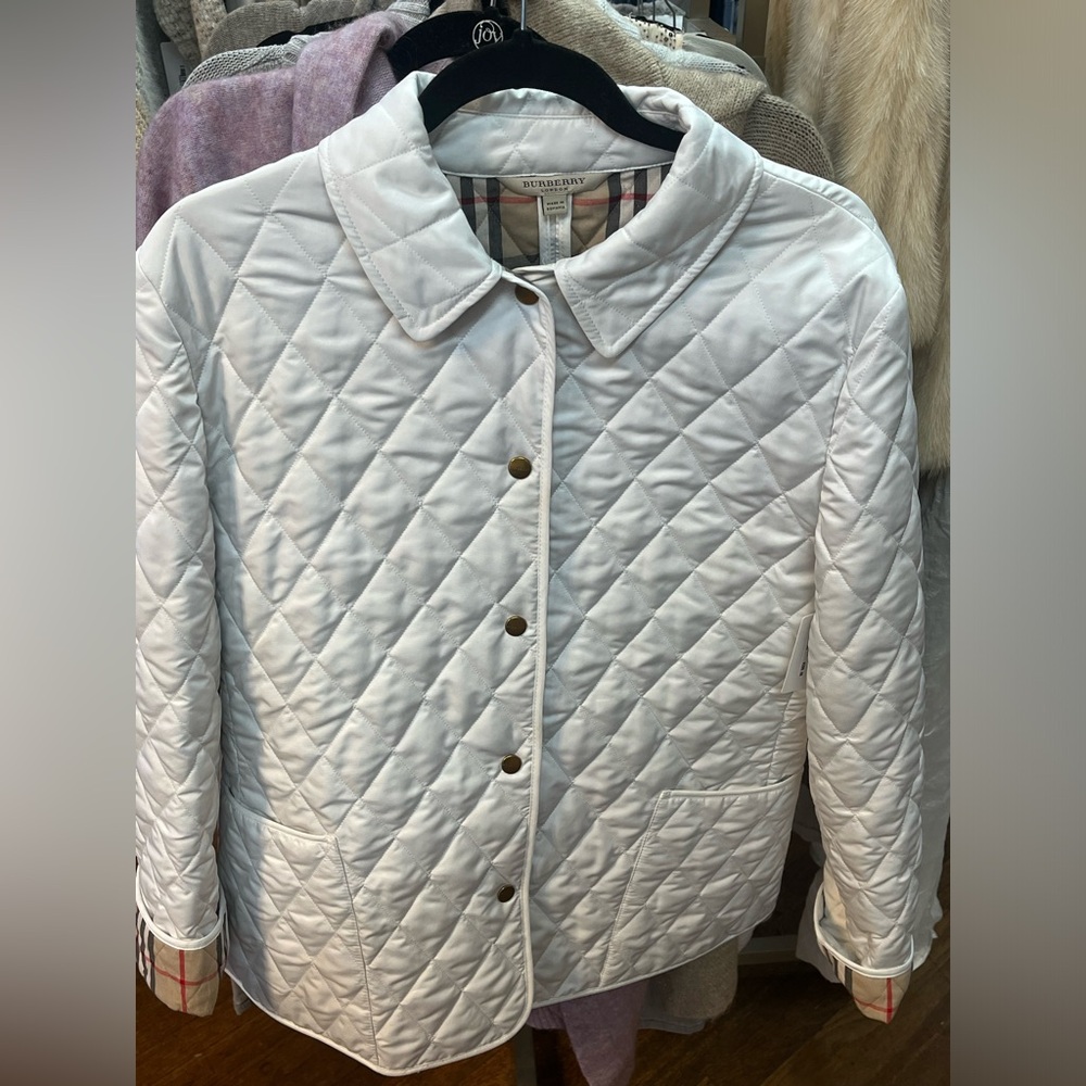 Burberry Quilted White Jacket SzL armpit to armpit 18” length 28”